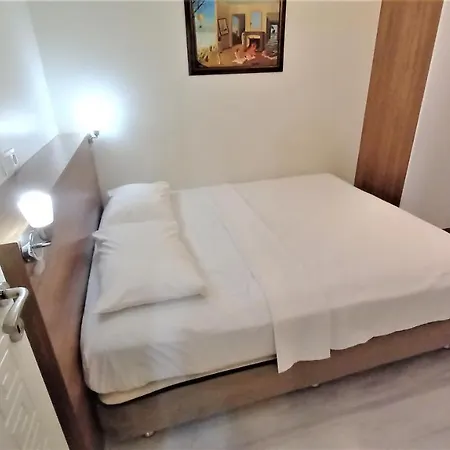 Apart Otel Mango
