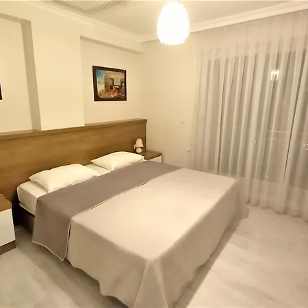 Apart Otel Mango *